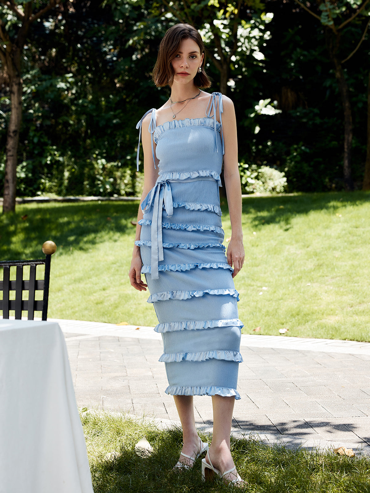 Emilia | Knöchel-langarm Midi Kleid mit romantischem Design