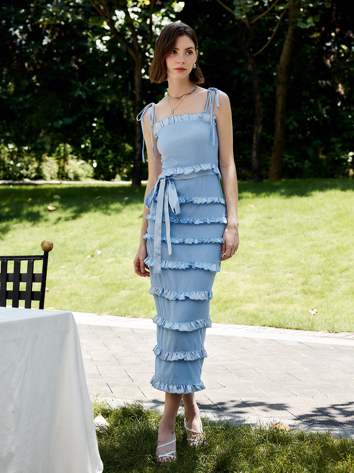 Emilia | Knöchel-langarm Midi Kleid mit romantischem Design