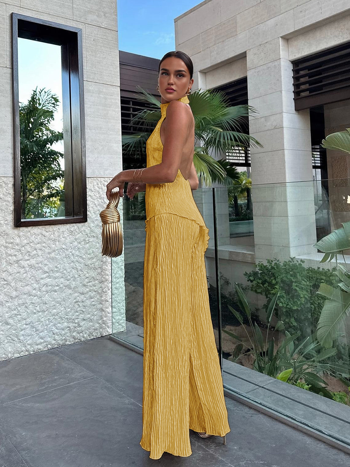 Clara | Asymmetrisches Halter-Crop-Top mit Weiten Hosen Set