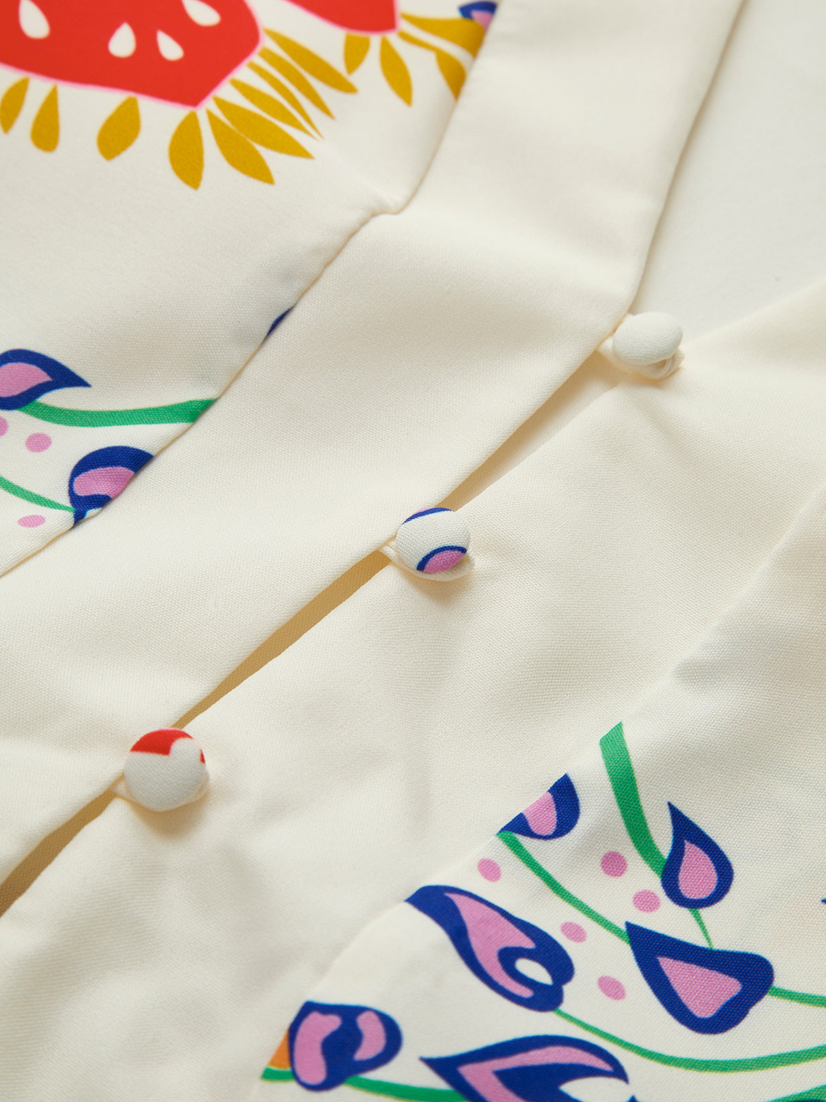 Emilia | Kurzes Druckkleid mit V-Ausschnitt und Lanternenärmeln