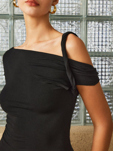 Clara | Off-Shoulder Twist Sleeve T-Shirt