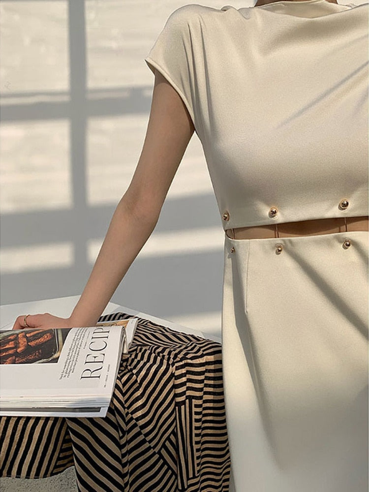 Clara | Elegantes Midikleid mit ausgeschnittenen Ärmeln