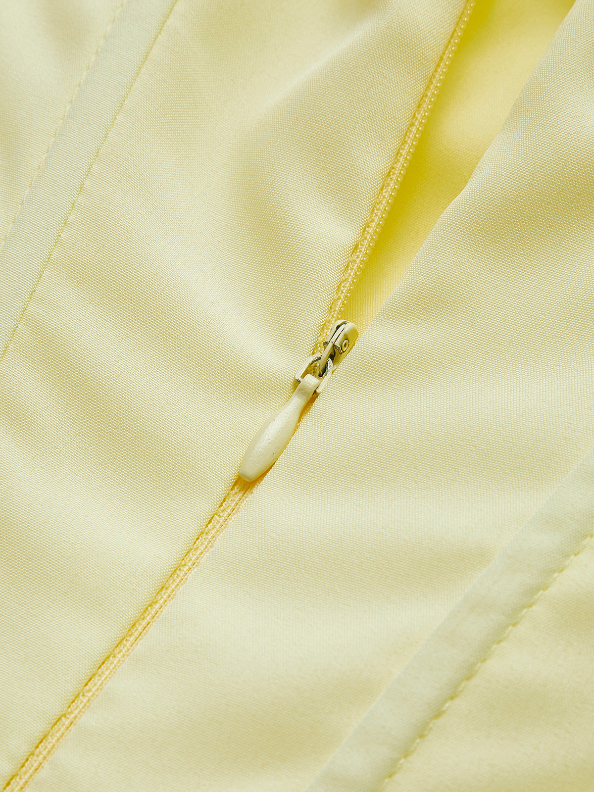 Clara | Elegantes Zipper-Röhrenkleid