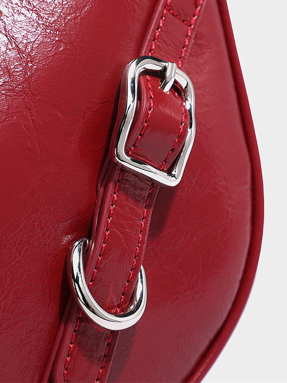 Anna | Texturierte Schultertasche mit Reißverschluss
