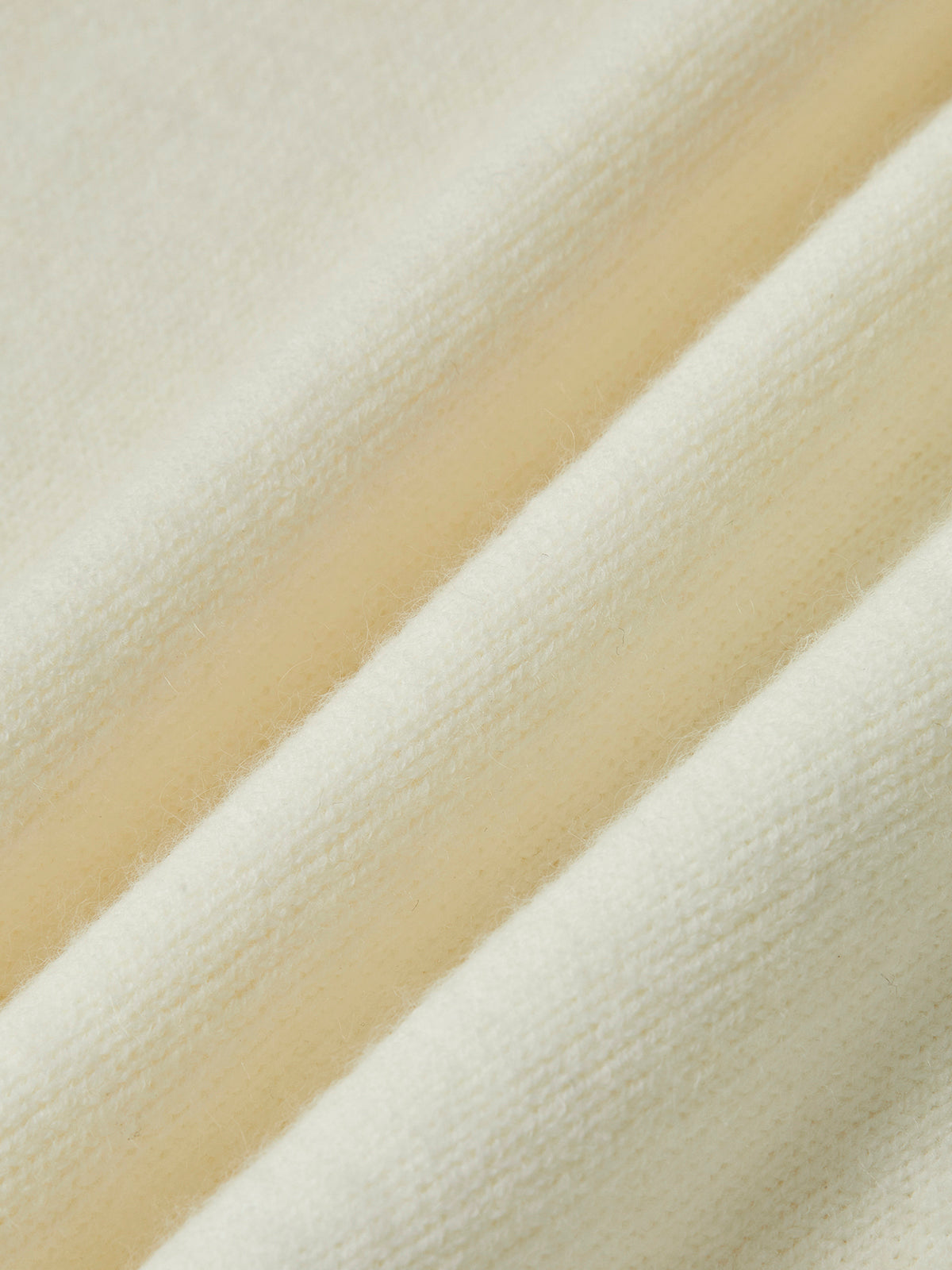 Emilia | Florales gesticktes Stricktop