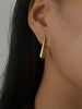 Mia | Elegante asymmetrische goldene Wassertropfen-Ohrringe