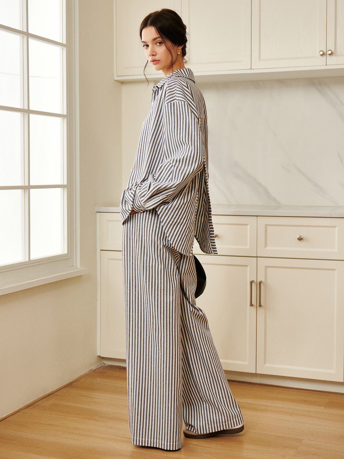 Max | Lässiges Hemd aus Baumwolle und Leinen mit Nadelstreifen