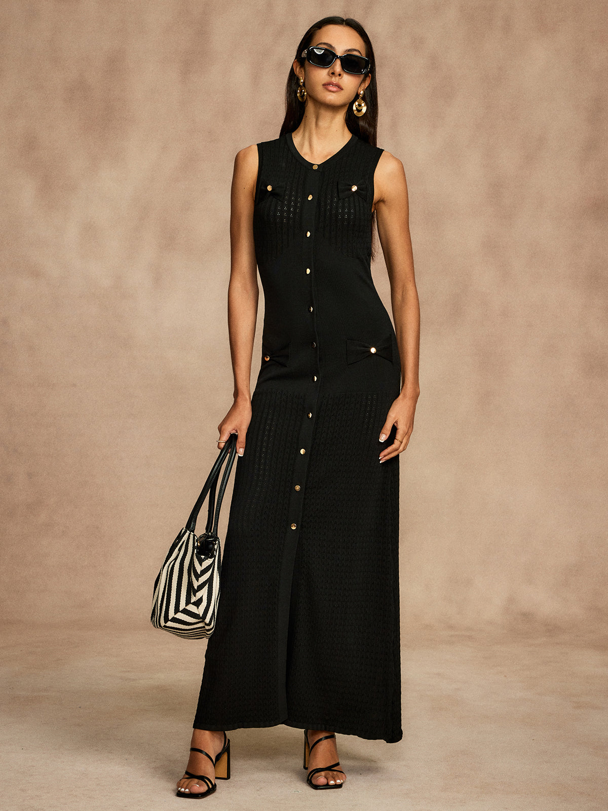 Clara | Maxikleid mit Knopf- und Schlitzdetails