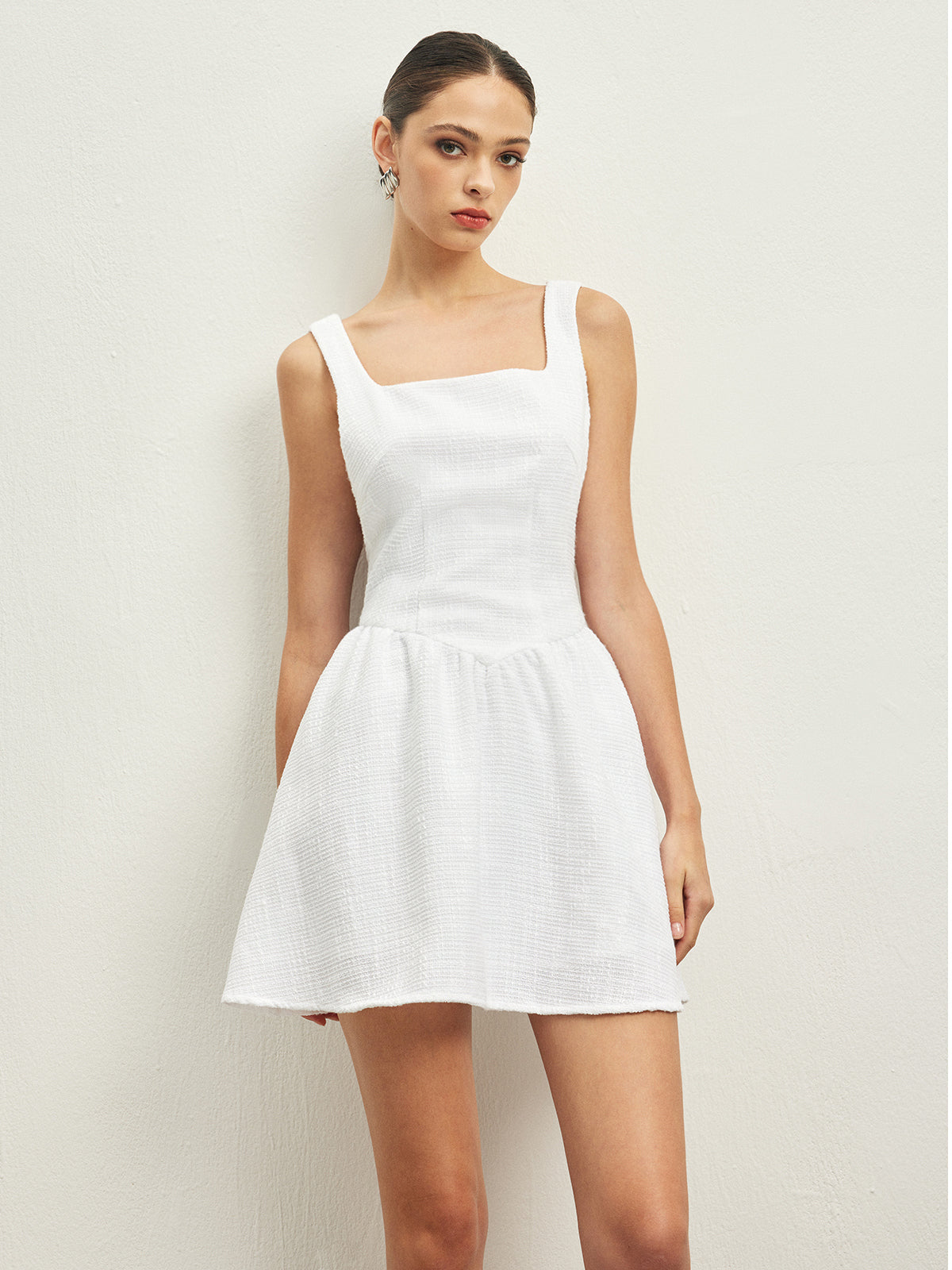 Clara | Schickes kurzes Kleid aus Tweed mit Schleife