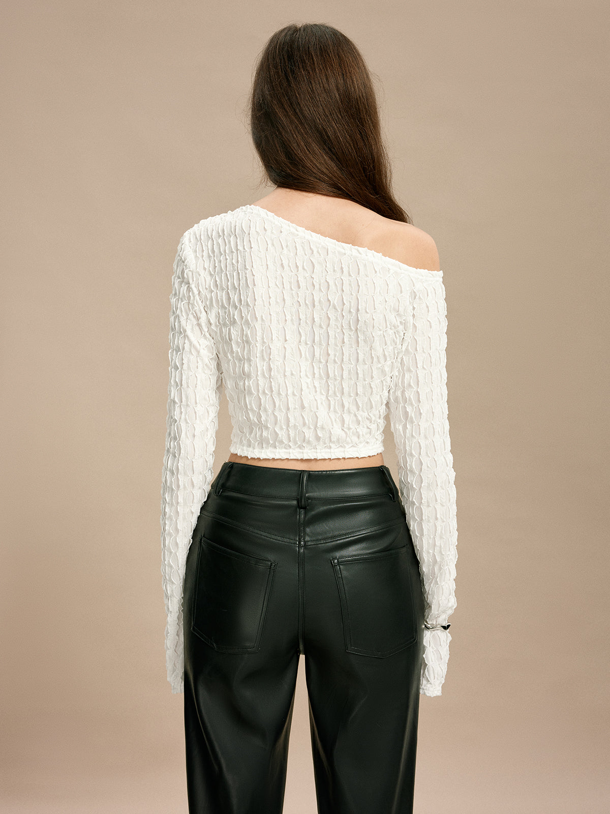 Leonie | Plissierte Bluse mit Cutout-Design