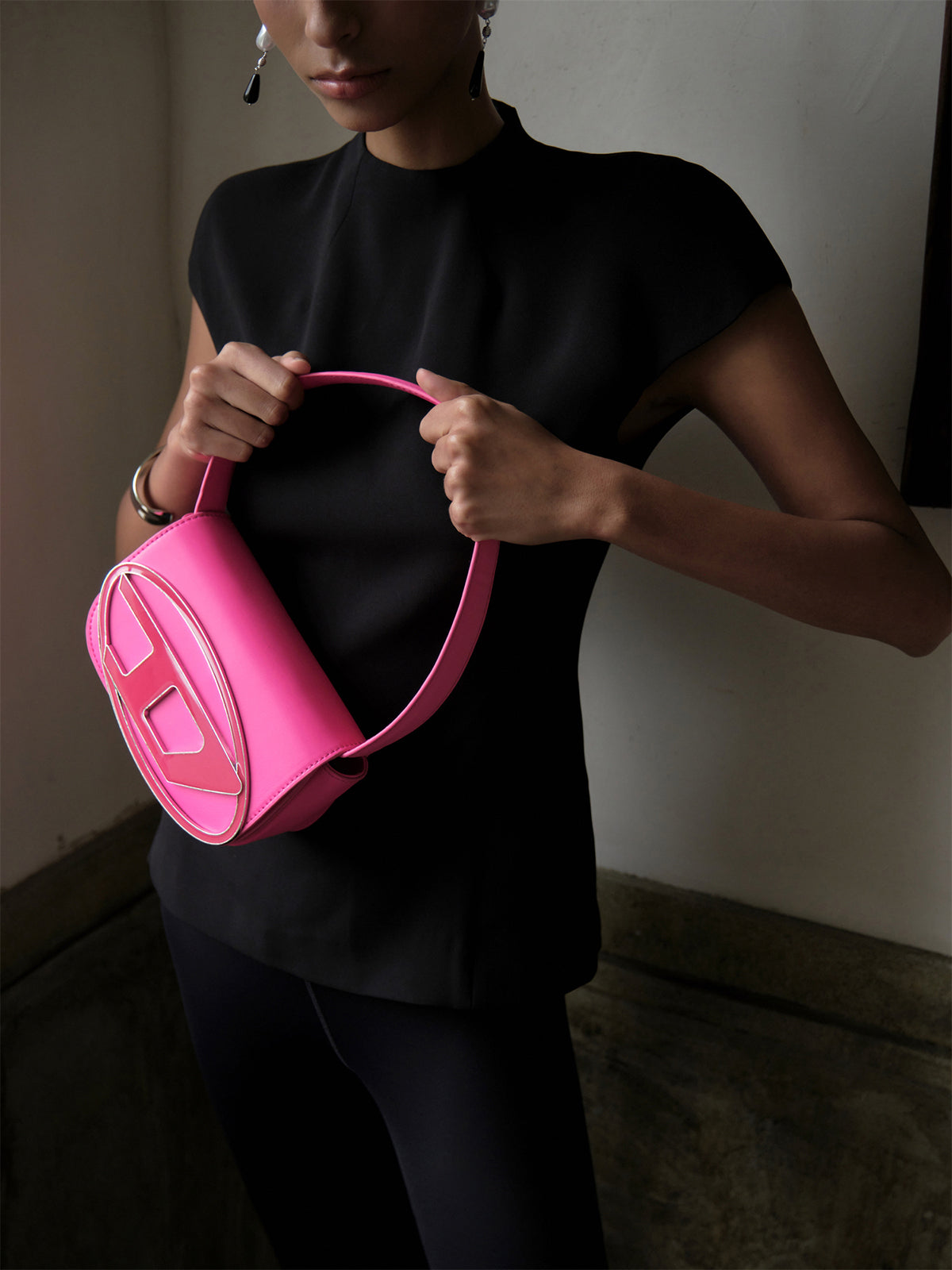 Clara | Minimalistische Piping-Korsett-Reißverschlussbluse