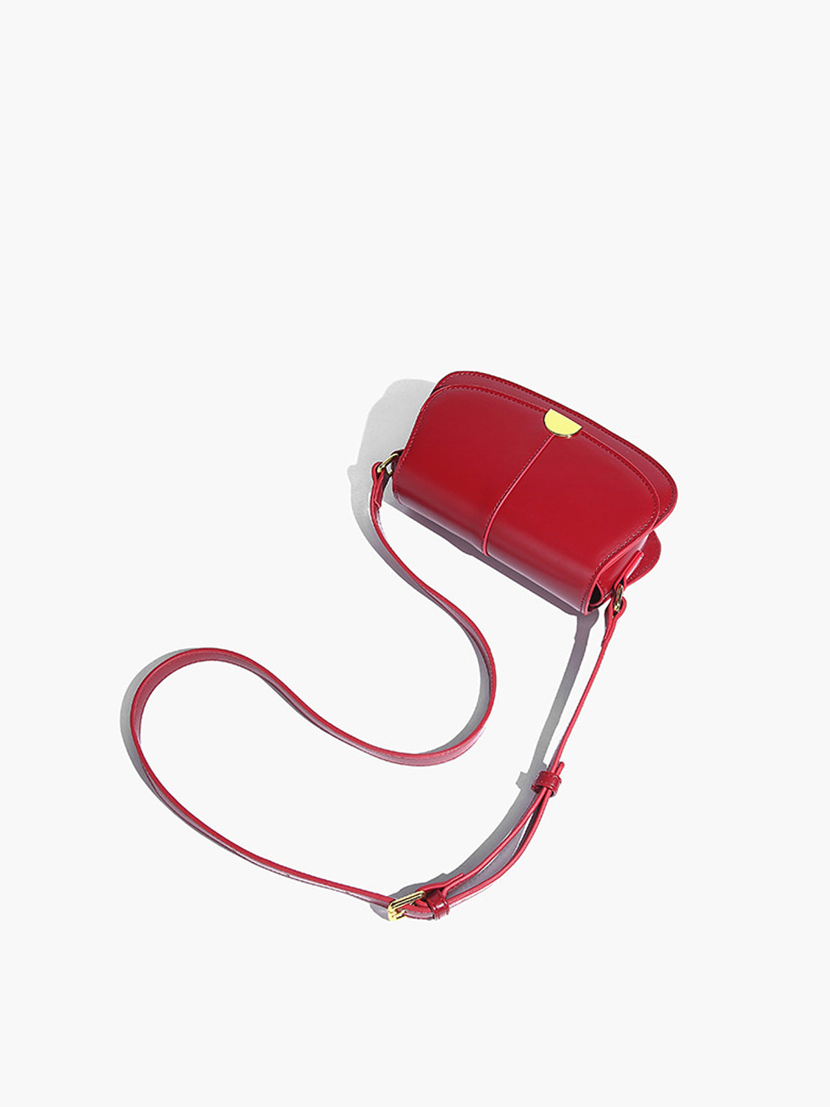 Elegante Begleiterin | Glänzende Crossbody Bag mit Soft Buckle