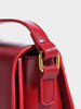 Elegante Begleiterin | Glänzende Crossbody Bag mit Soft Buckle