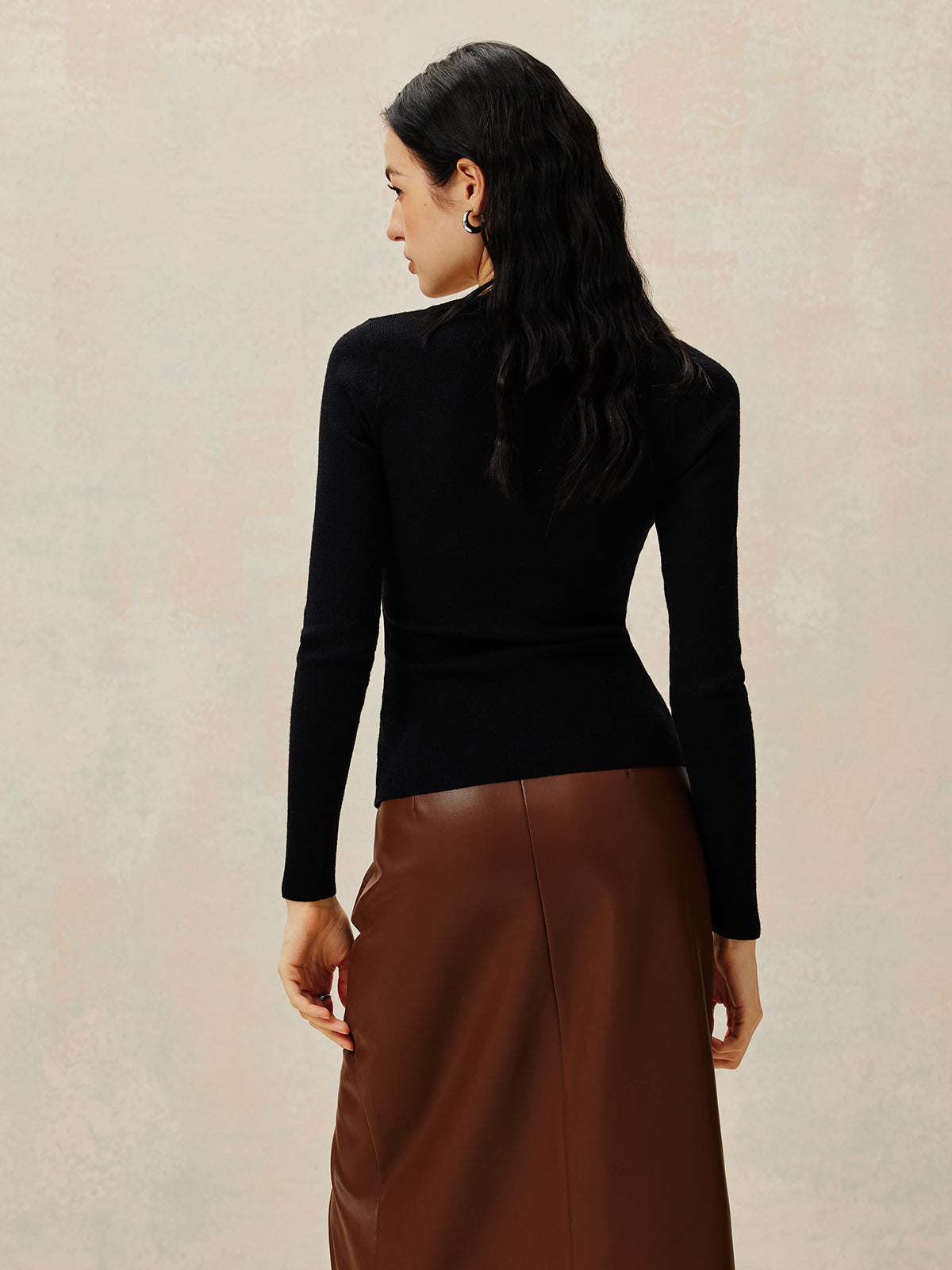 Mia | Asymmetrisches Knopfstricktop