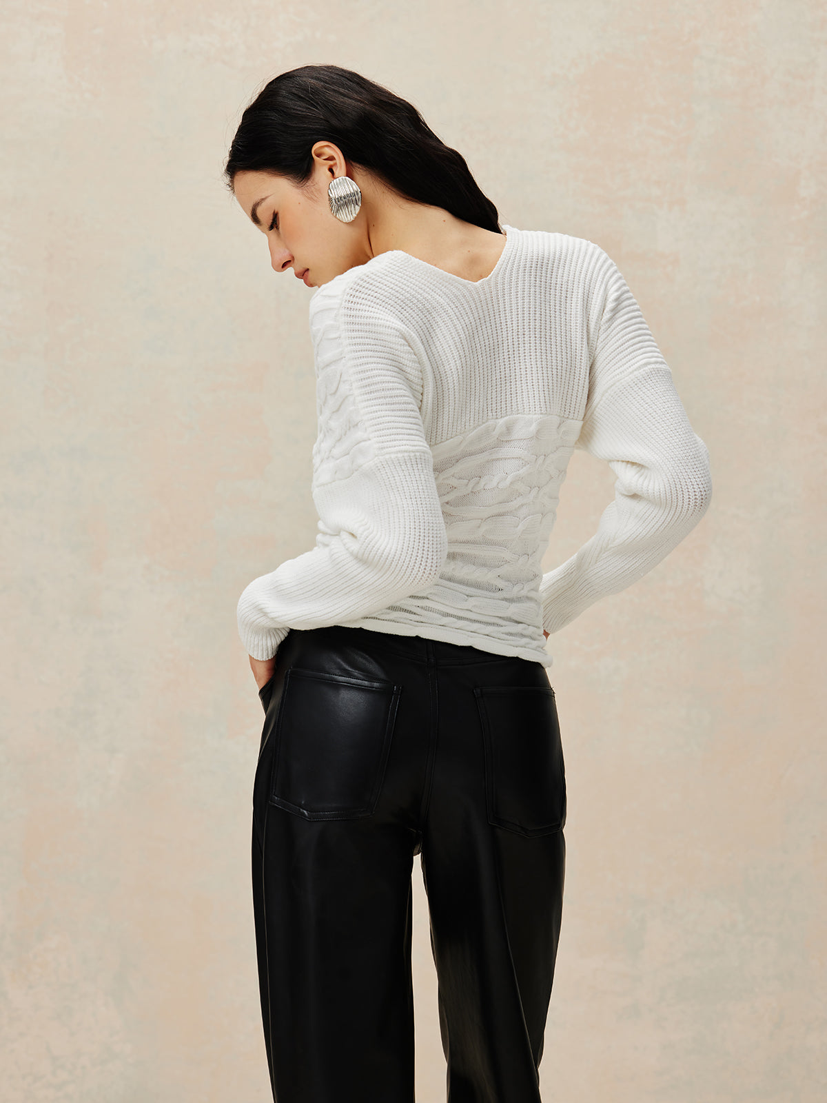 Clara | Crop Stricktop mit Criss Cross-Design