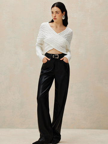 Clara | Crop Stricktop mit Criss Cross-Design