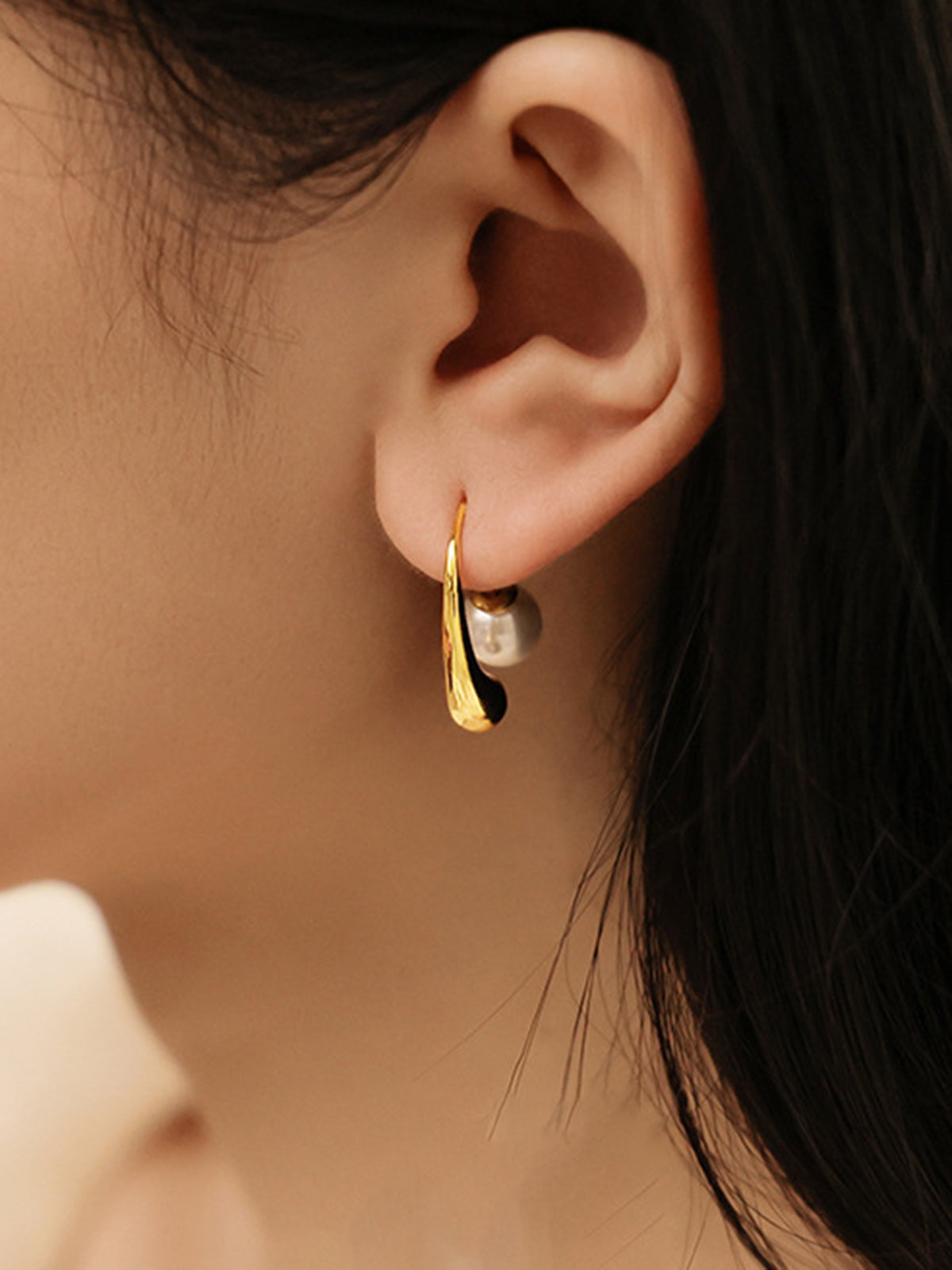 Lena | Laternenförmige Perlenohrringe