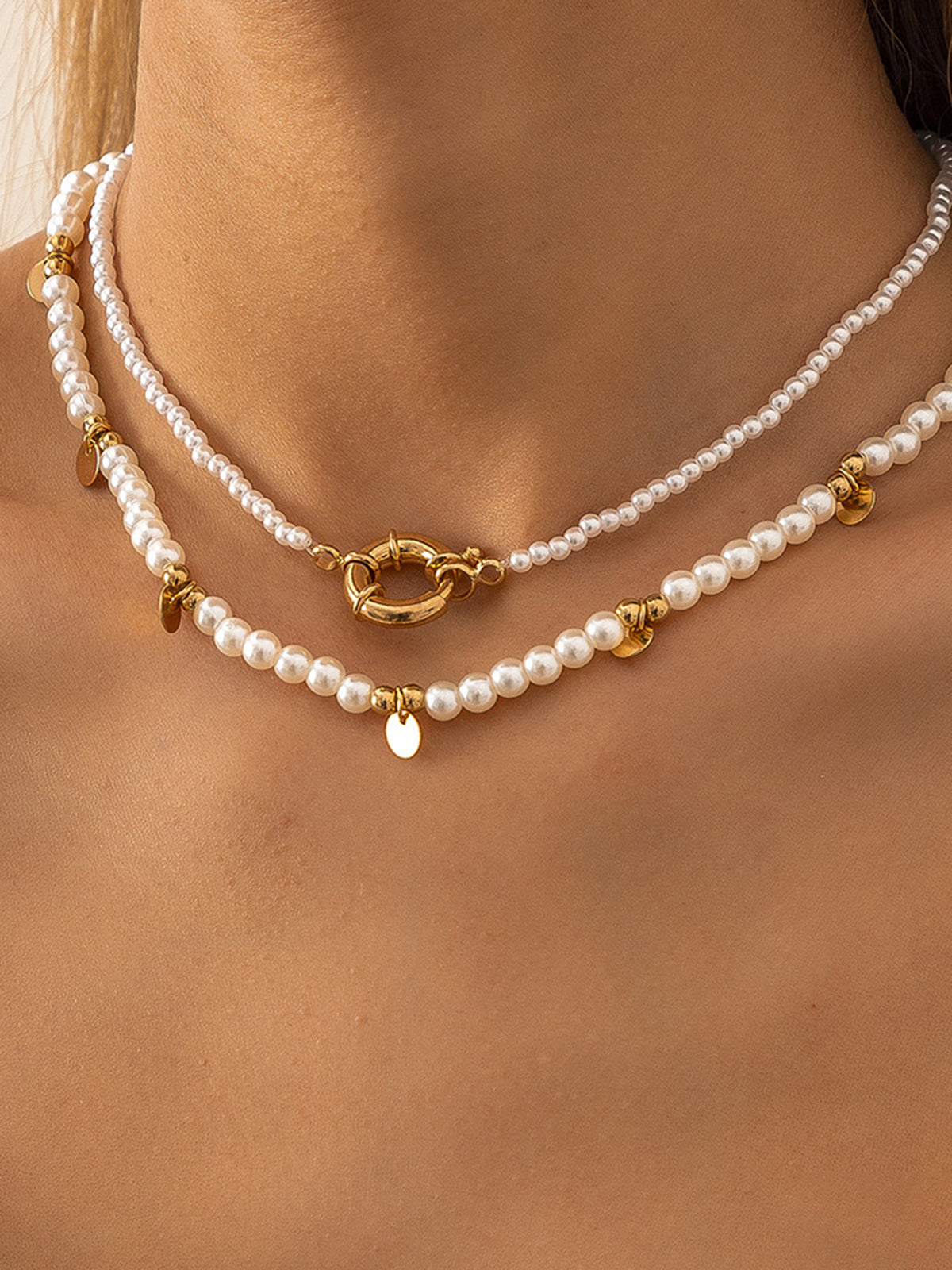 Luisa | Perlenbesetzte Goldene Hoop-Kette