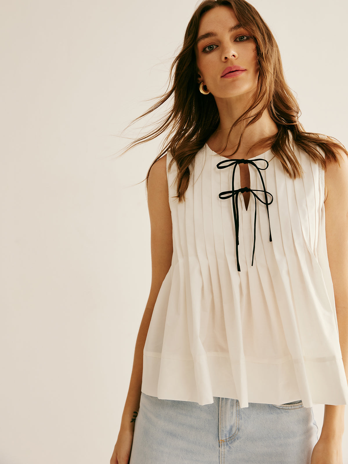 Mia | Baumwollbluse mit Rüschen und Krawattenfront