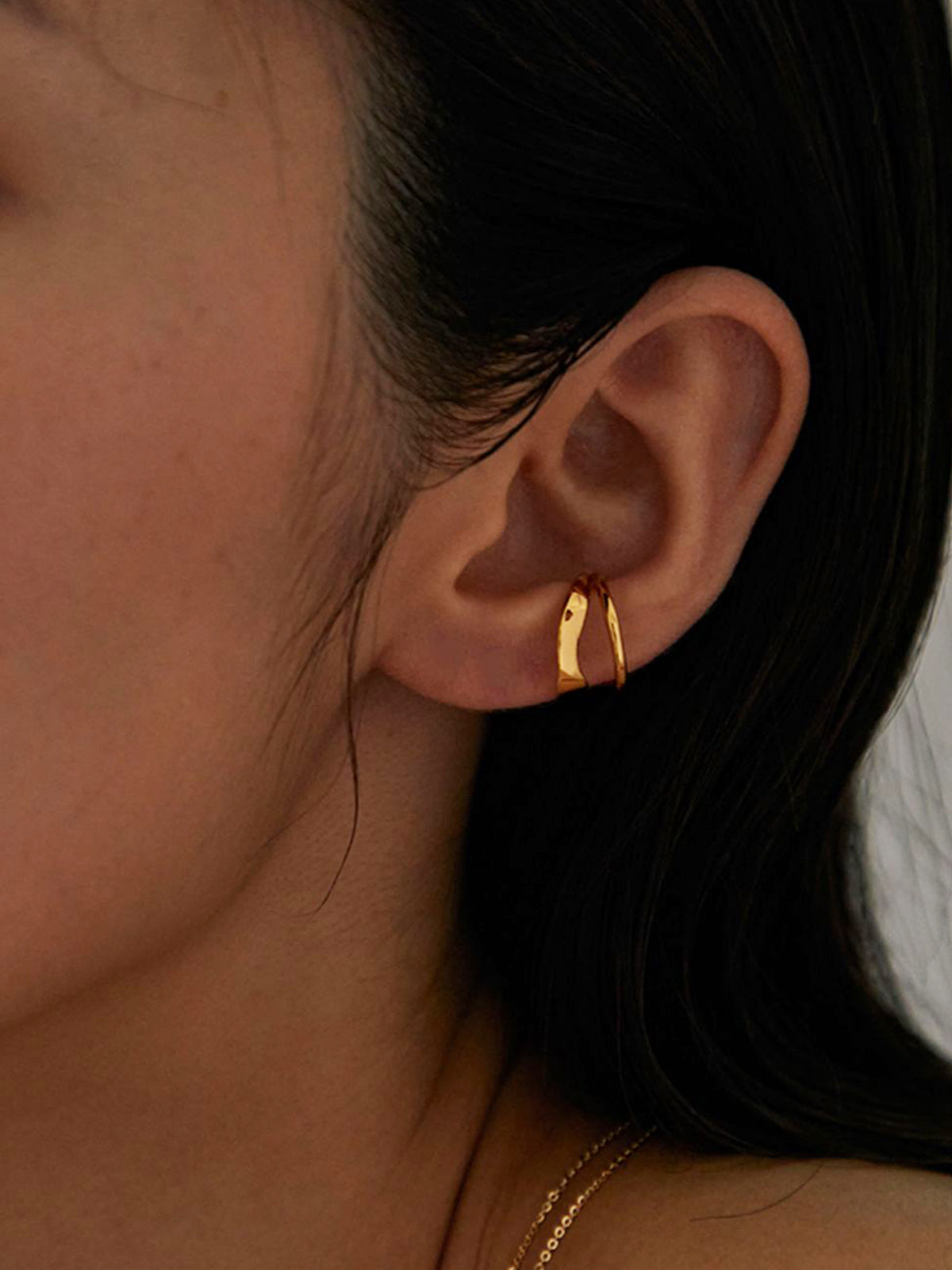 Clara | Unregelmäßige Doppelschicht-Hoop-Ohrringe