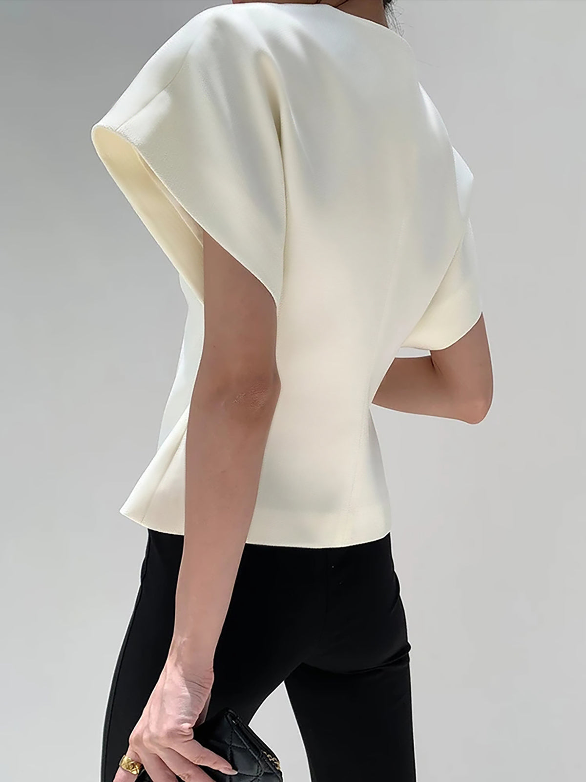 Clara | Elegante V-Ausschnitt Bluse