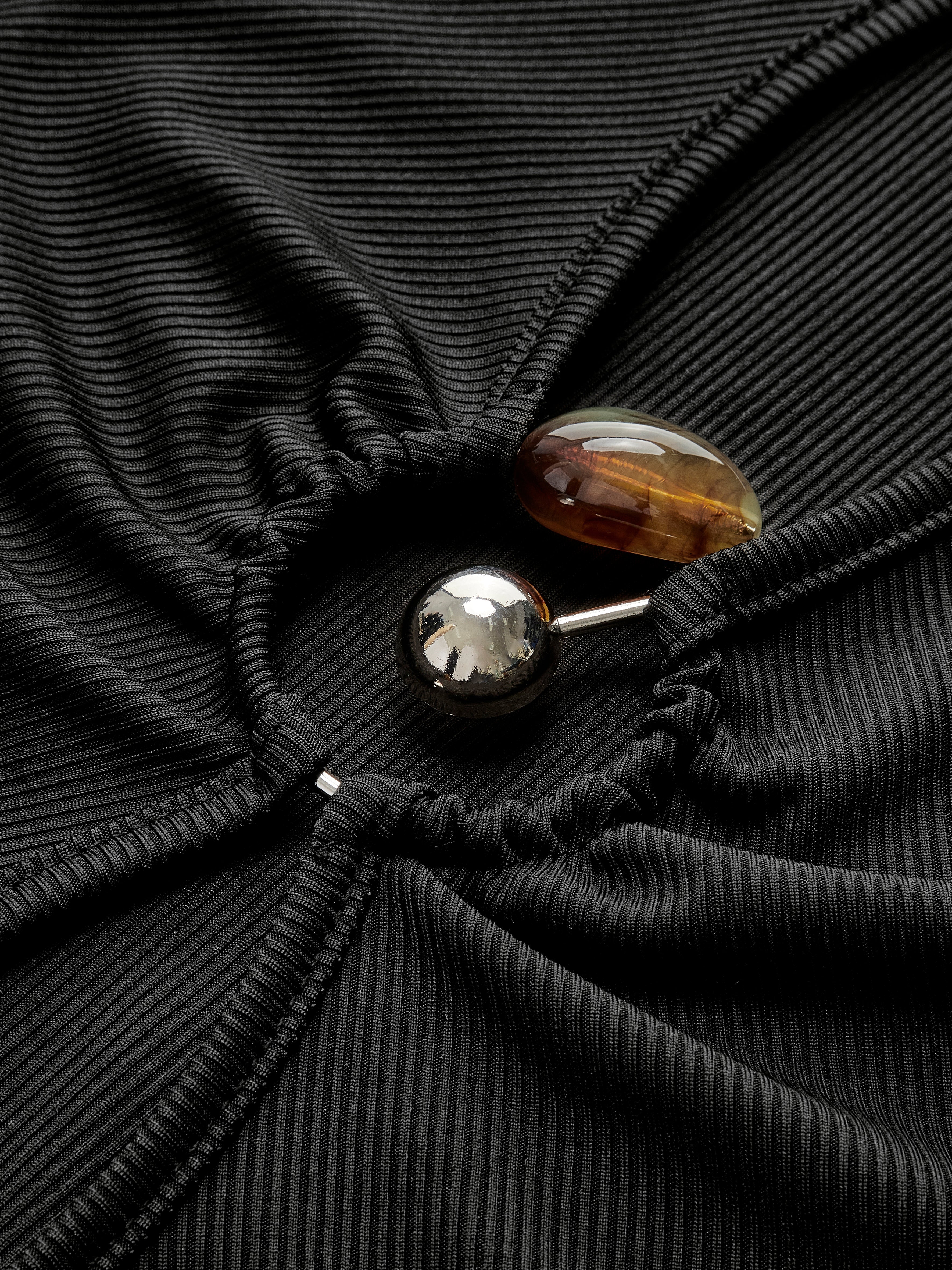 Lena | O-Ring Cutout Langarm-T-Shirt