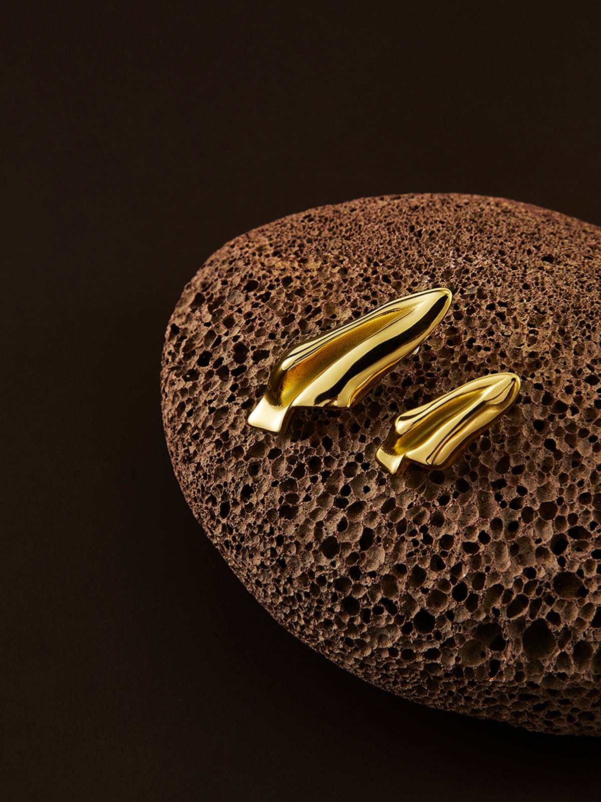 Max | Asymmetrische Papierflieger-Ohrringe