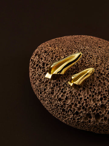 Max | Asymmetrische Papierflieger-Ohrringe