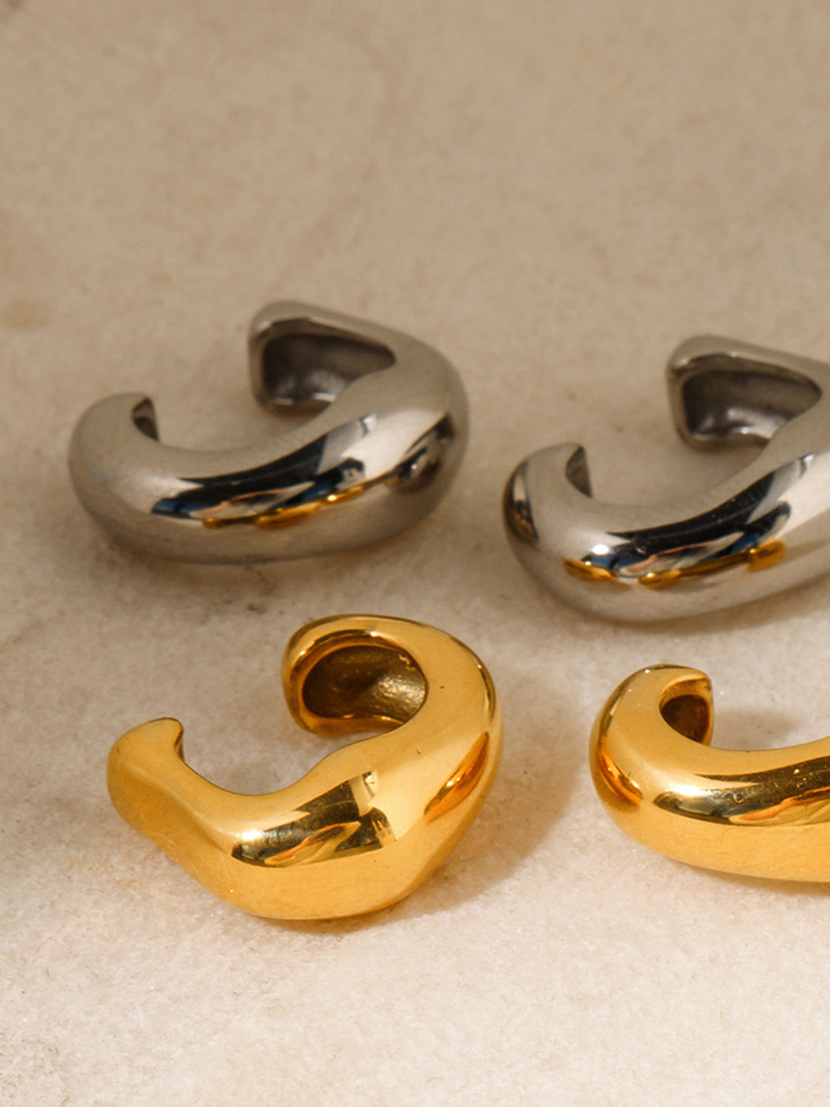 Lara | Chunky Hoop Ohrcuff