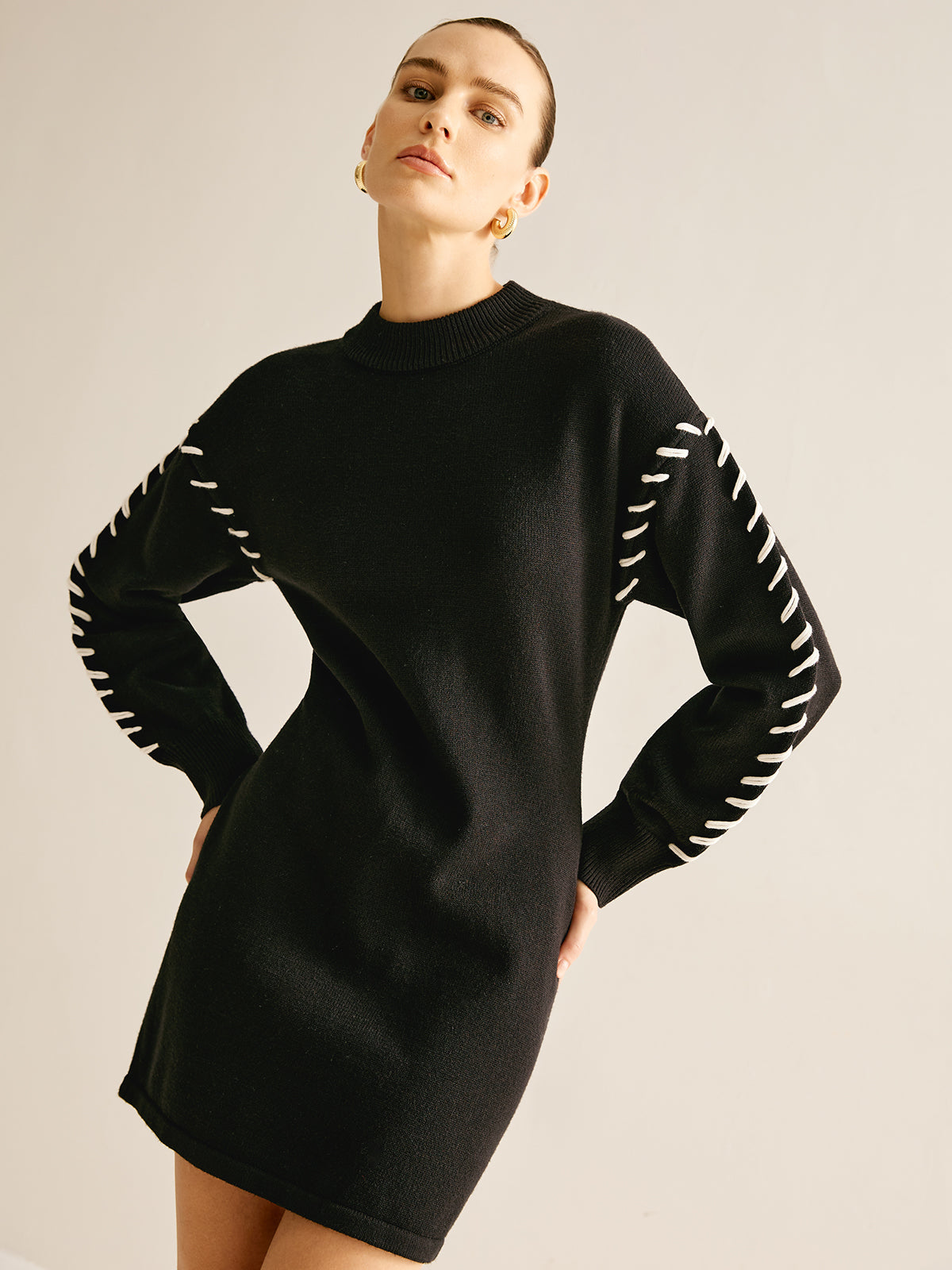 Lea | Stilvolles Kurzkleid mit Kontrastbesatz