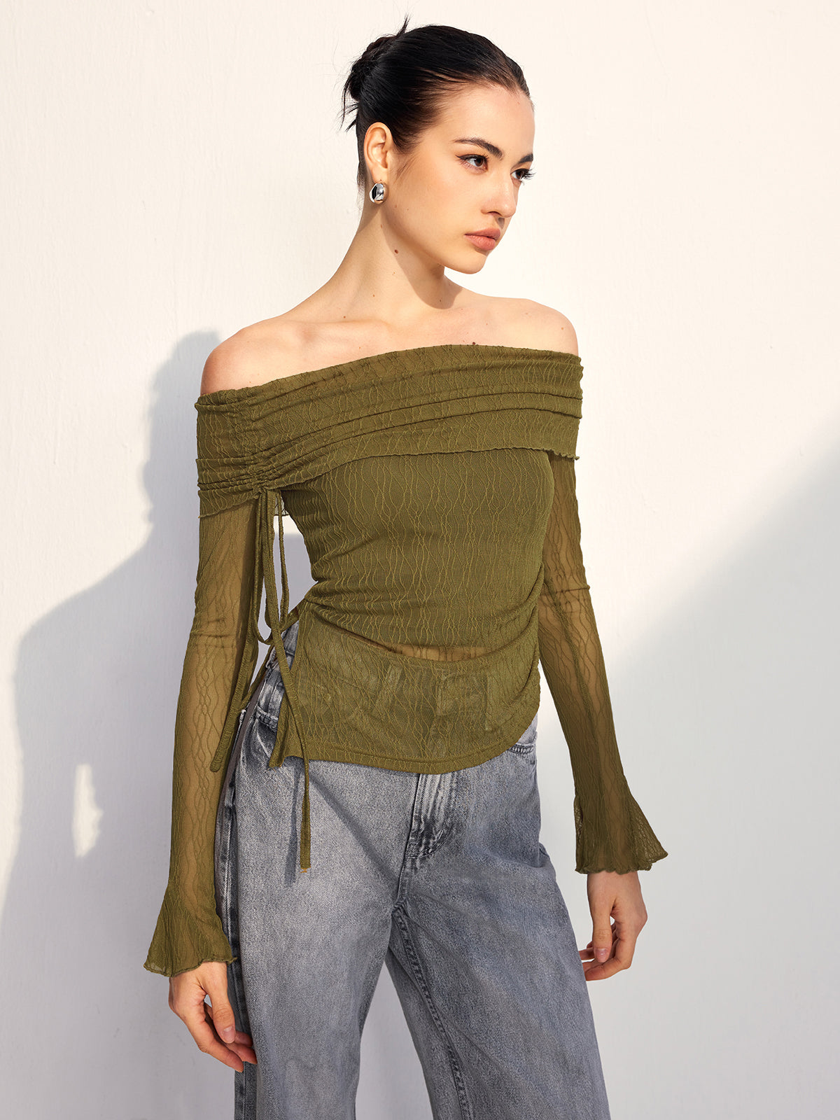 Laura | Off-Shoulder Kordelzugbluse