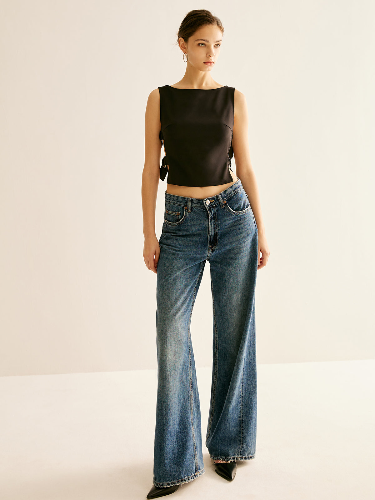 Leonie | Sexy Crop Top mit Seitenschnalle