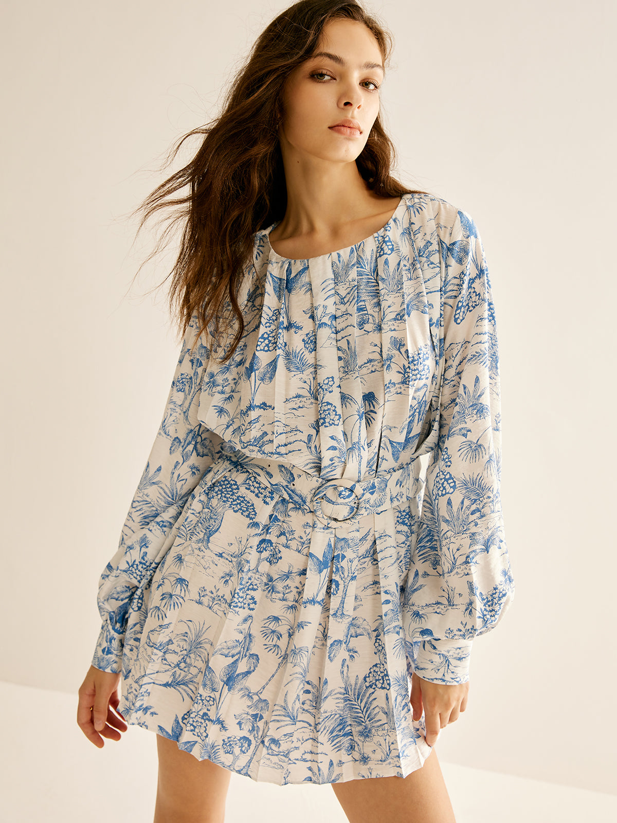 Romy | Romantisches Plissiertes Gürtelkleid