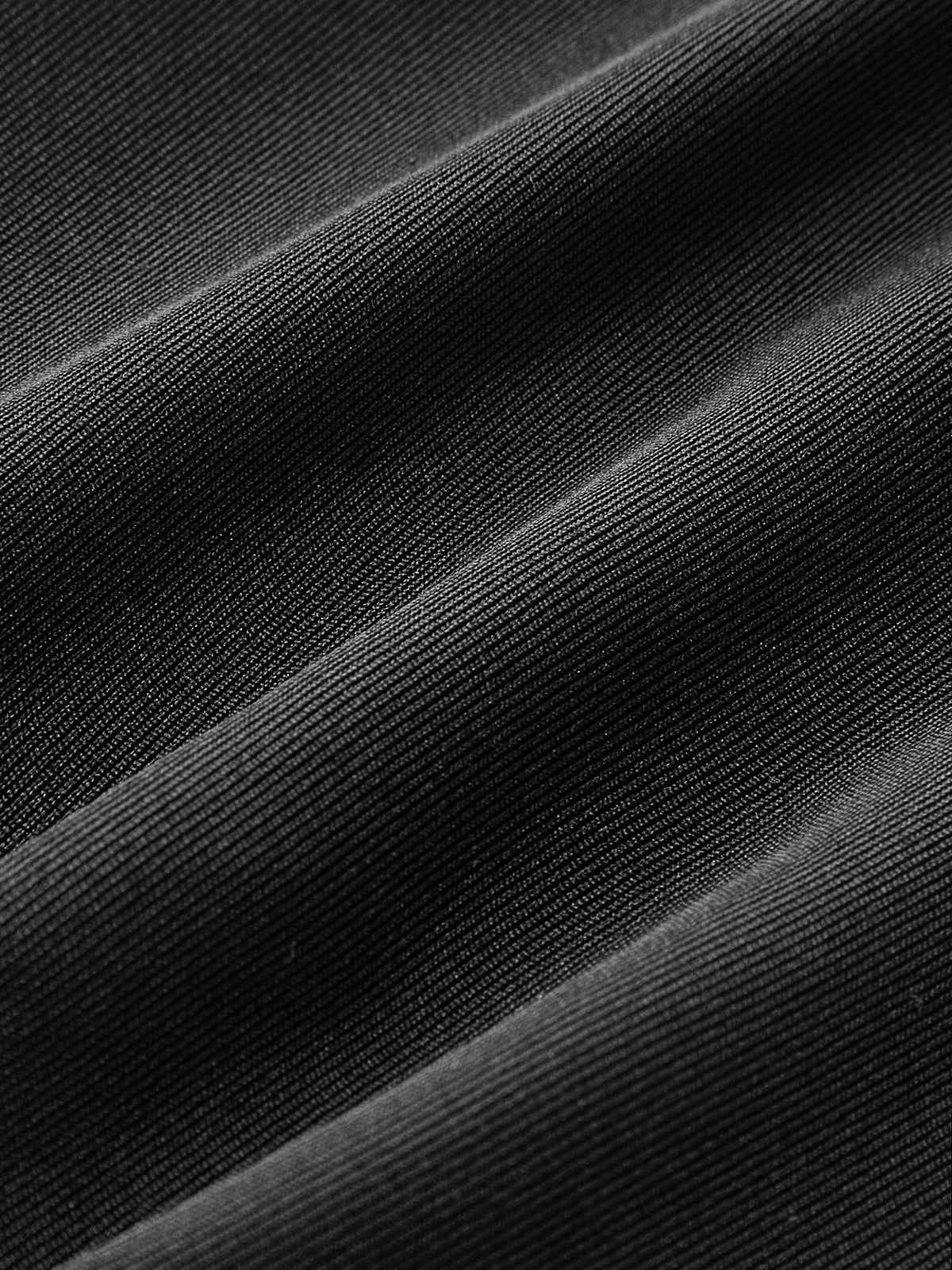 Clara | Rüschentop mit Nietenakzenten