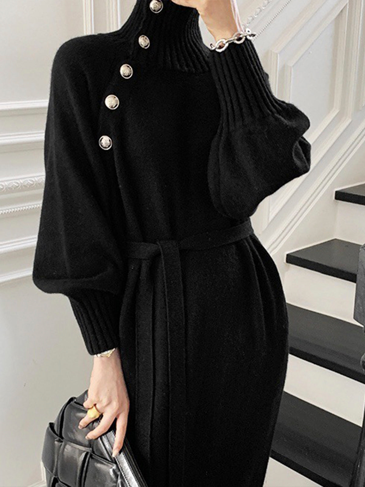 Clara | Turtleneck-Kleid mit Knopf und Gürtel