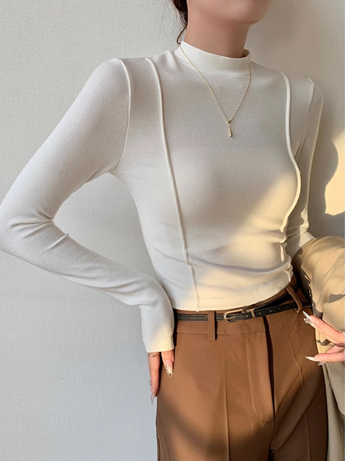 Clara | Schlichte Jersey-Piping-Bluse