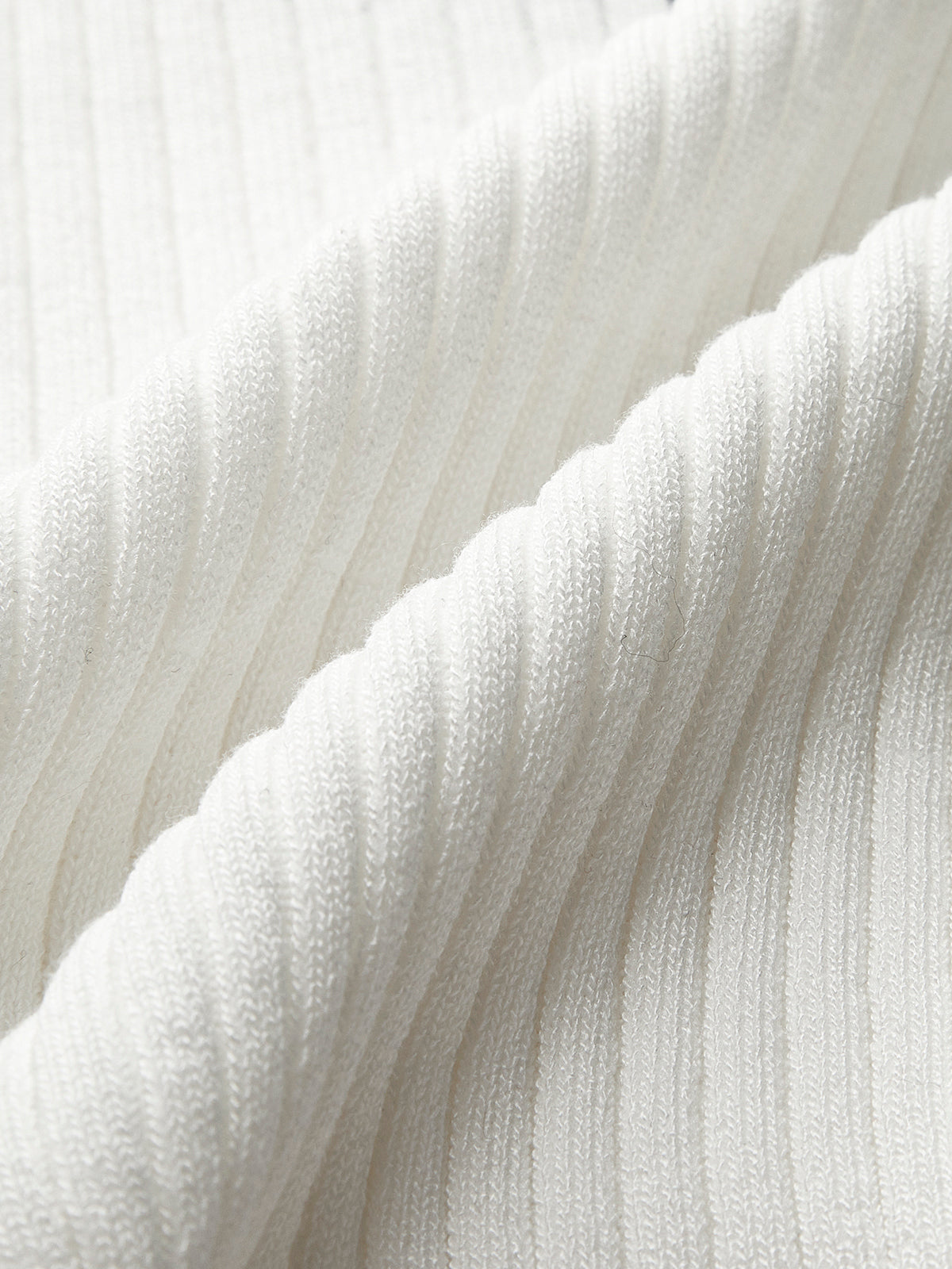 Felix | Bezaubernde Pullover-Weste mit Kontrastbesatz