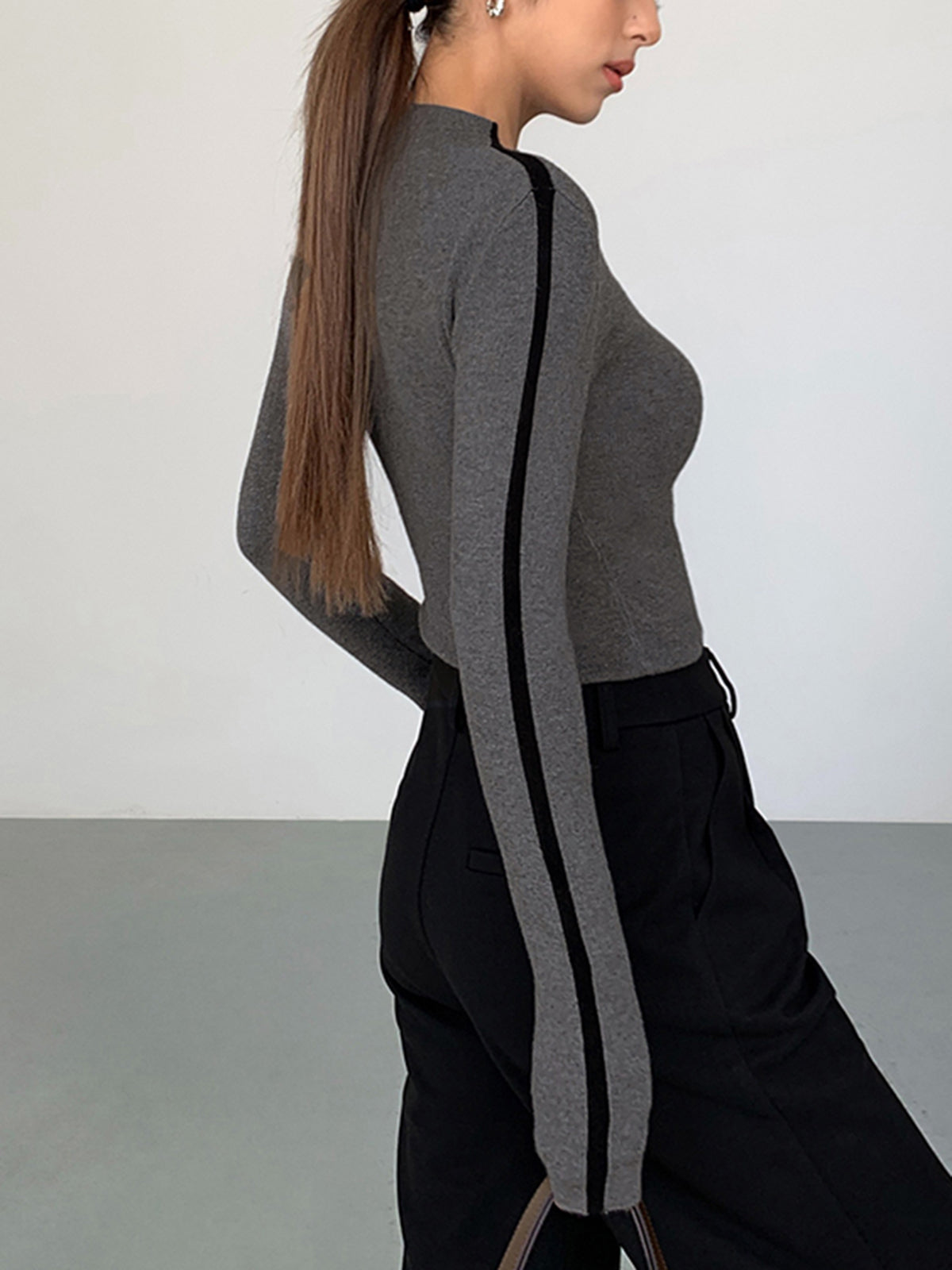 Tobias | Stilvoller Rundhals-Pullover mit Kontrastkante