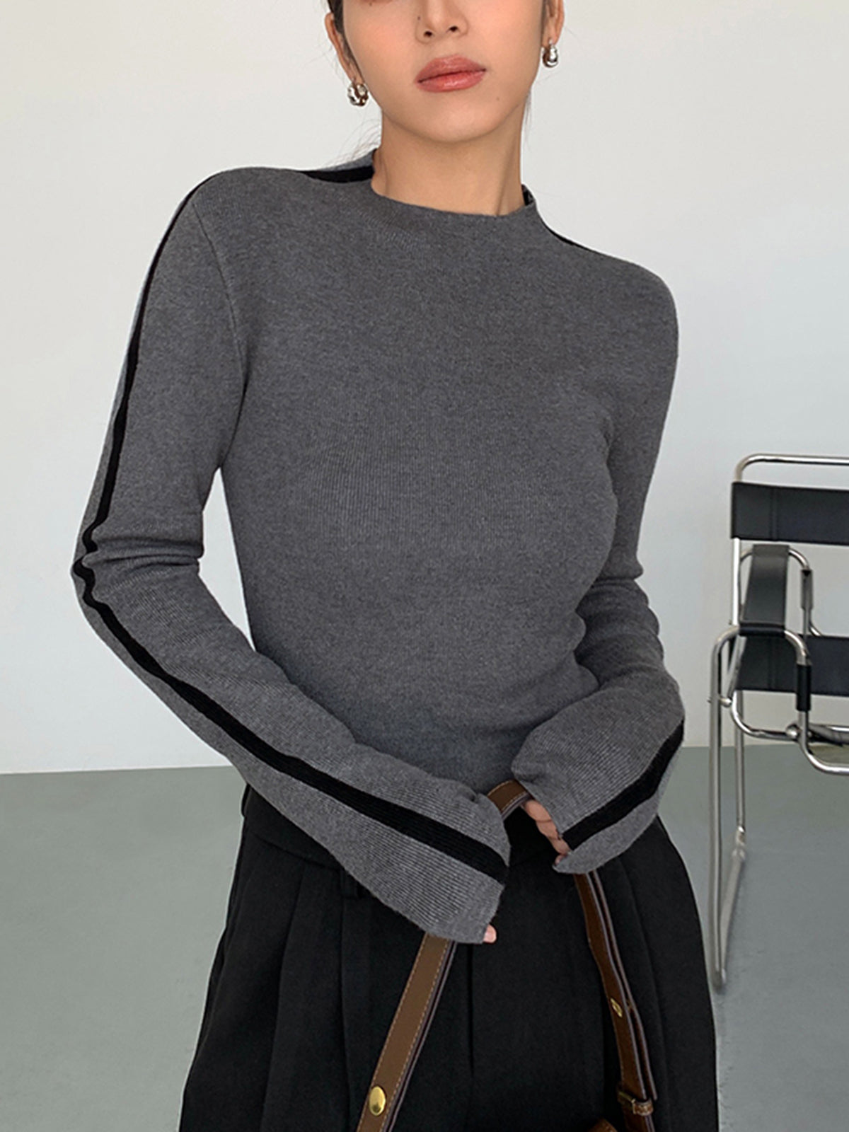 Tobias | Stilvoller Rundhals-Pullover mit Kontrastkante