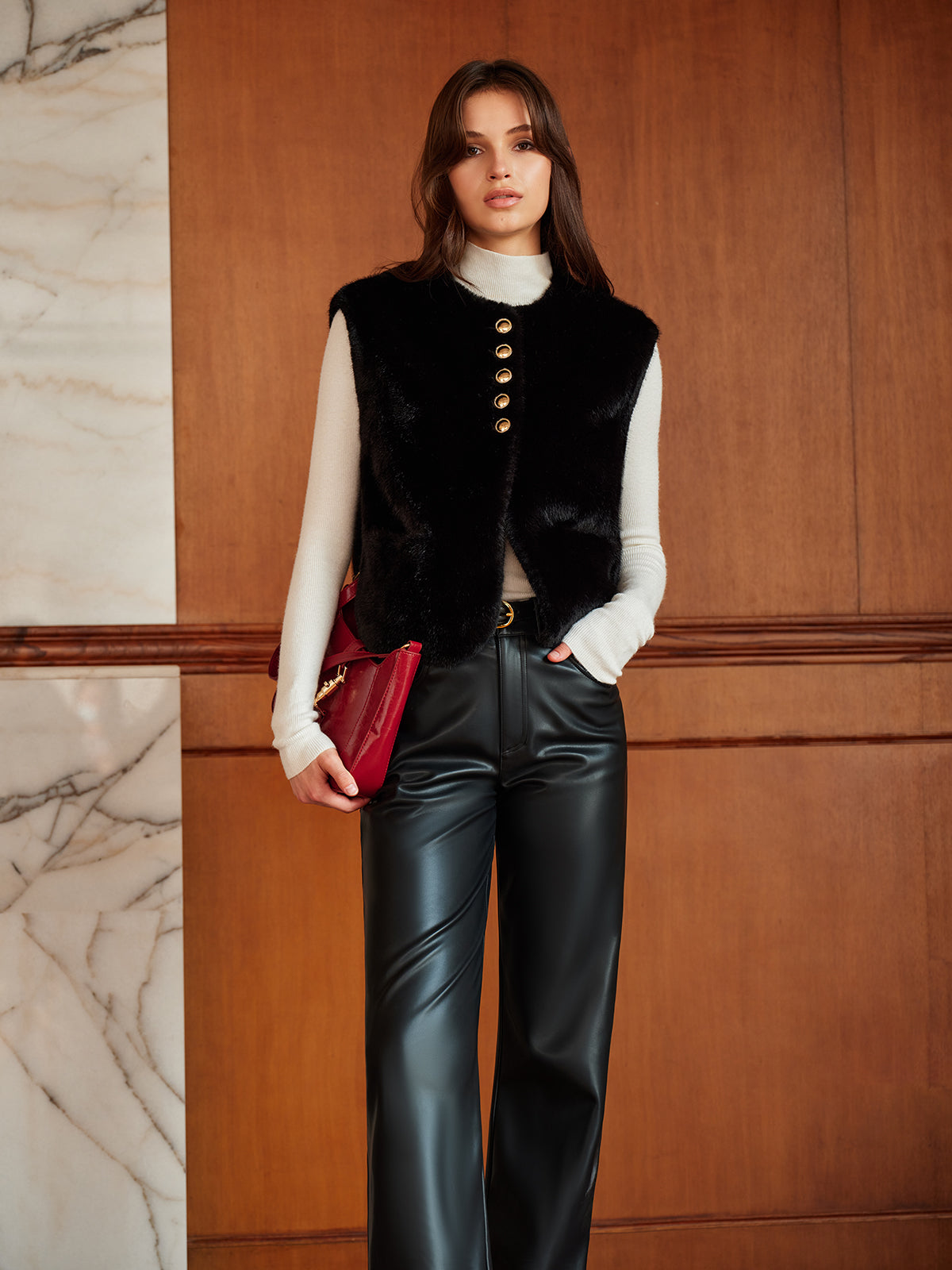 Noah | Elegante Kunstfellweste mit Knöpfen