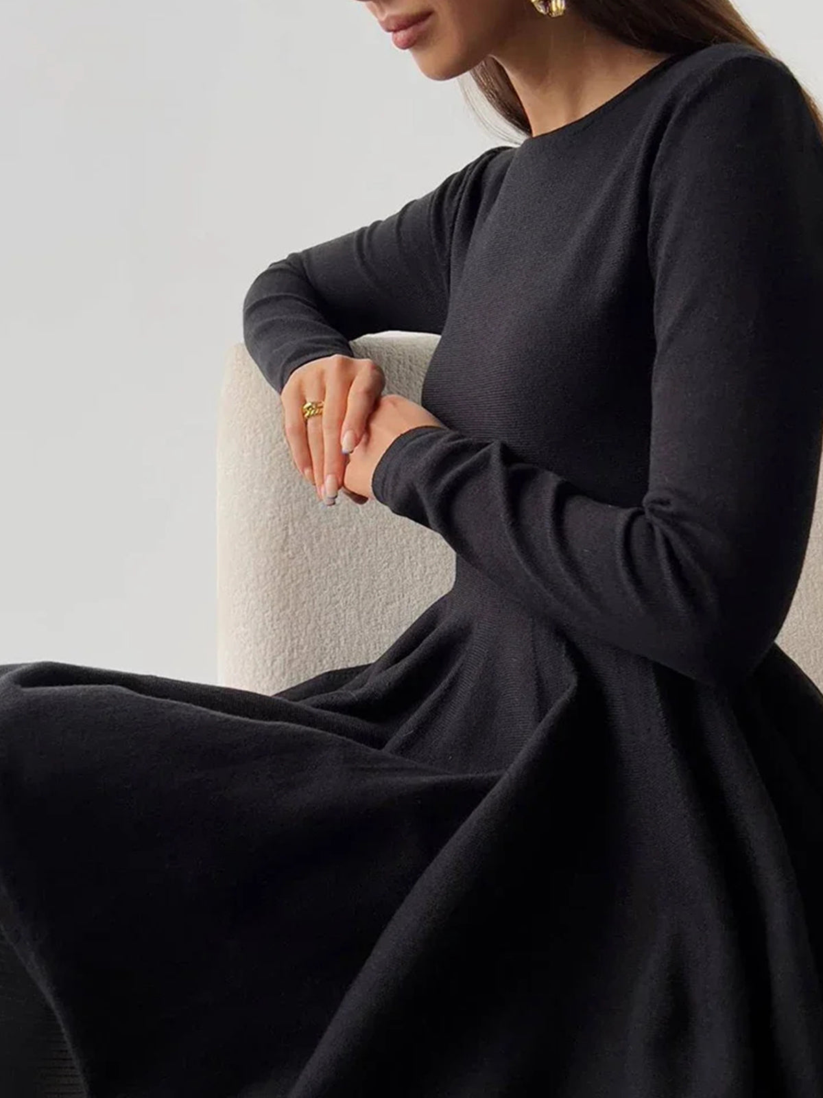 Clara | Elegantes Faltenkleid aus Strick