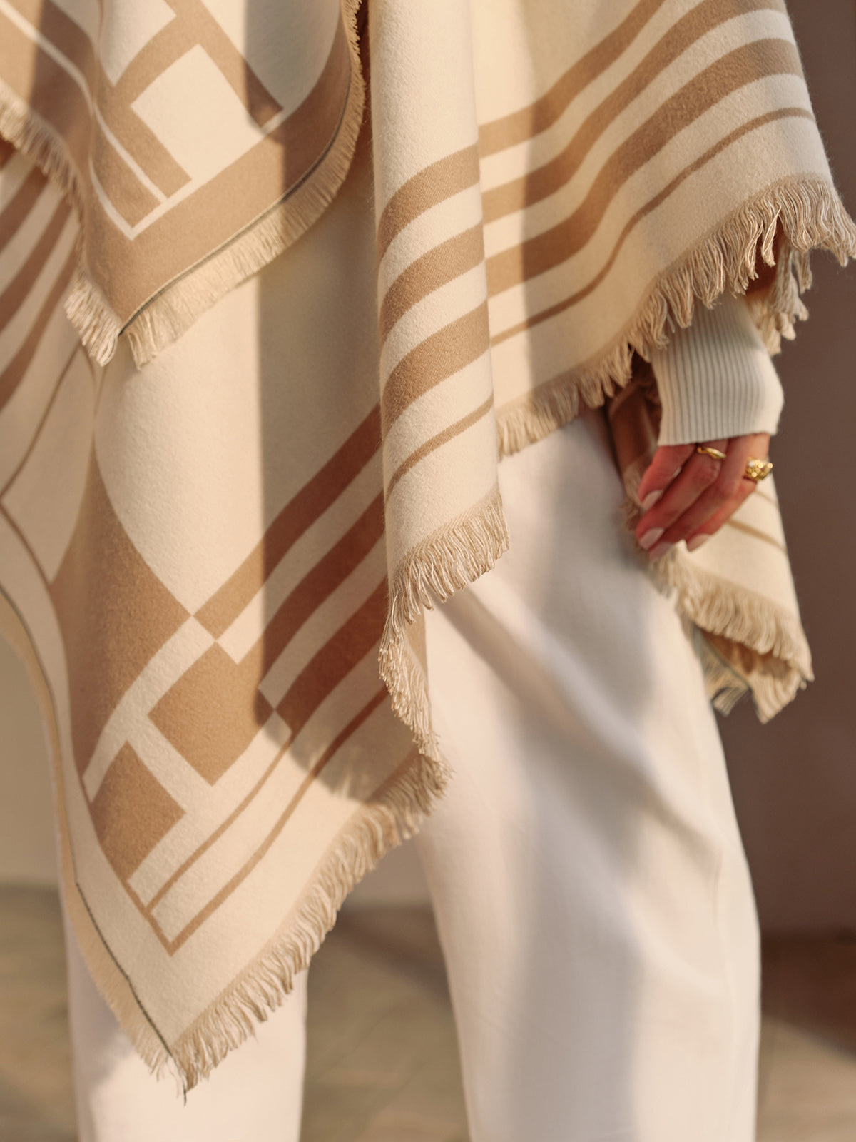 Emilia | Eleganter Fransen-Warm-Schal