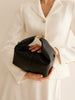 Clara | Elegante Handtasche mit Metall-Detail