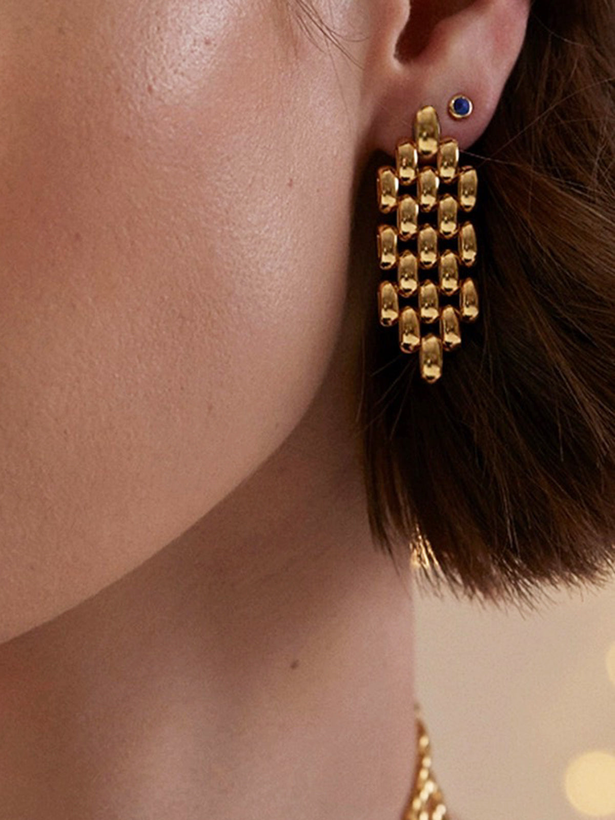 Lisa | Elegante Kettenohrringe mit hohlen Perlen