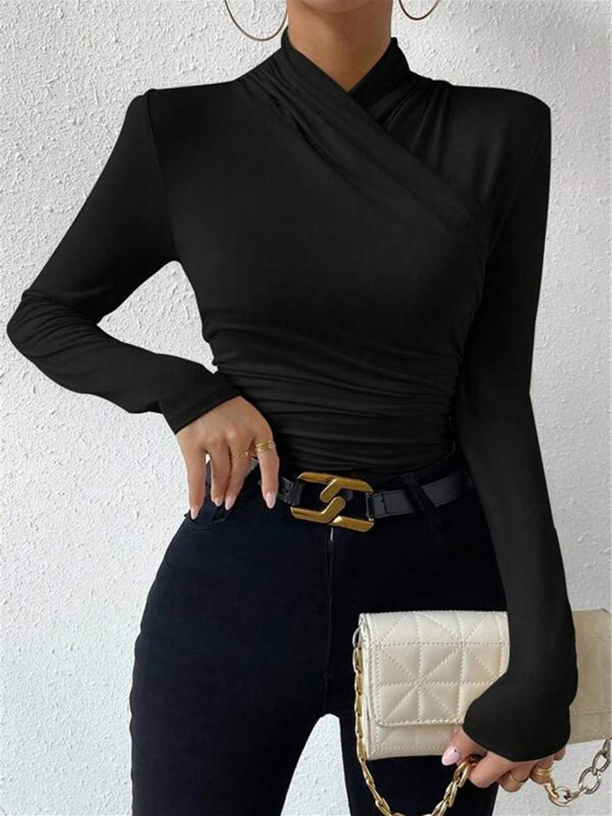 Lara | Elegantes T-Shirt mit Crossover-Kragen