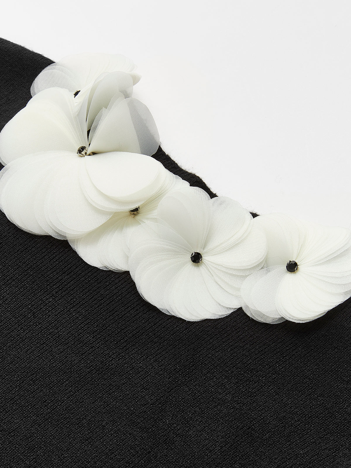 Clara | Eleganter Strickpullover mit Blumenmuster