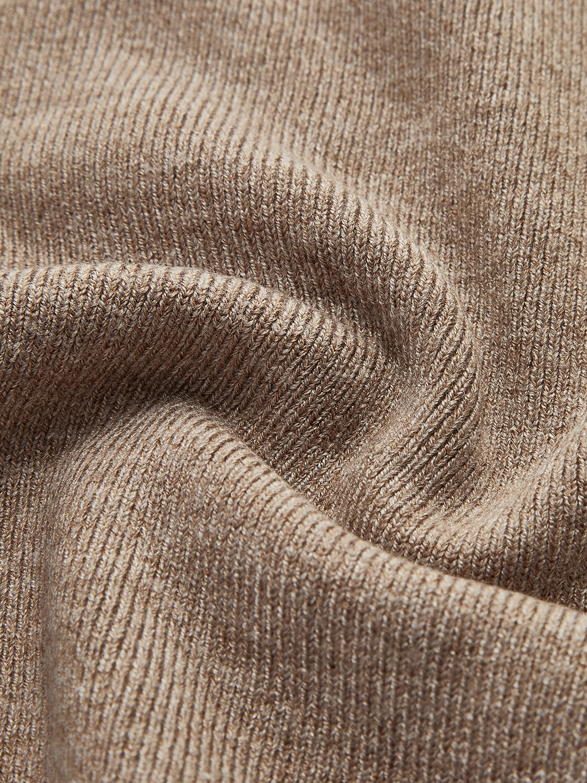 Lora | Asymmetrisches Patchwork-Top mit langen Ärmeln