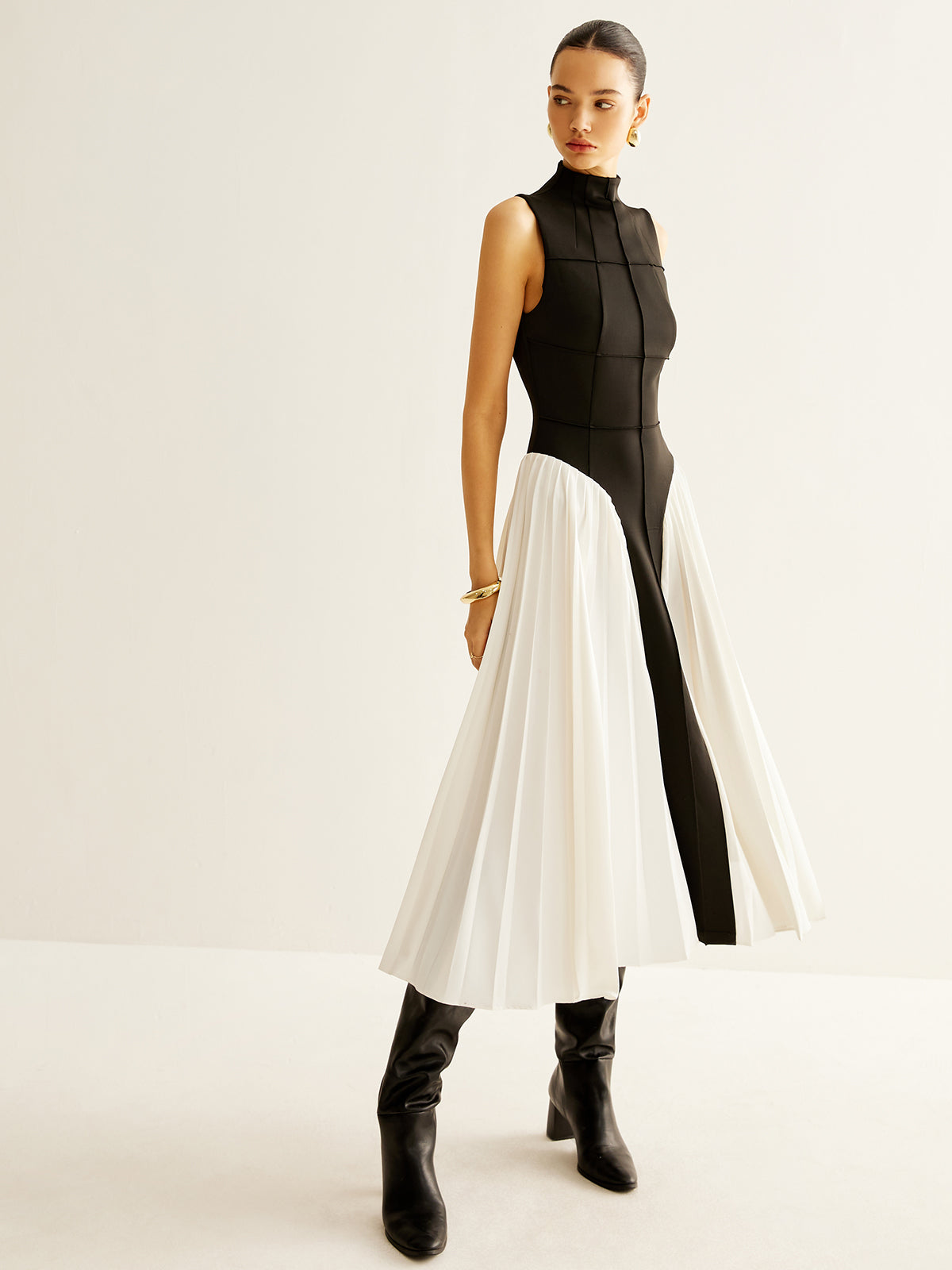 Anna | Ärmelloses Faltenkleid im Colorblock-Stil
