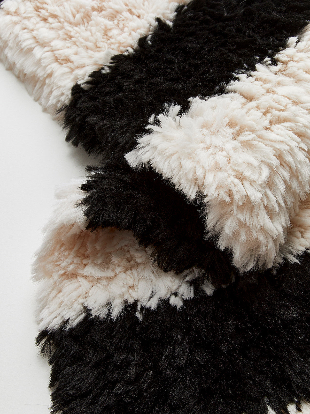 Leonie | Zweifarbiger Fuzzy Schal