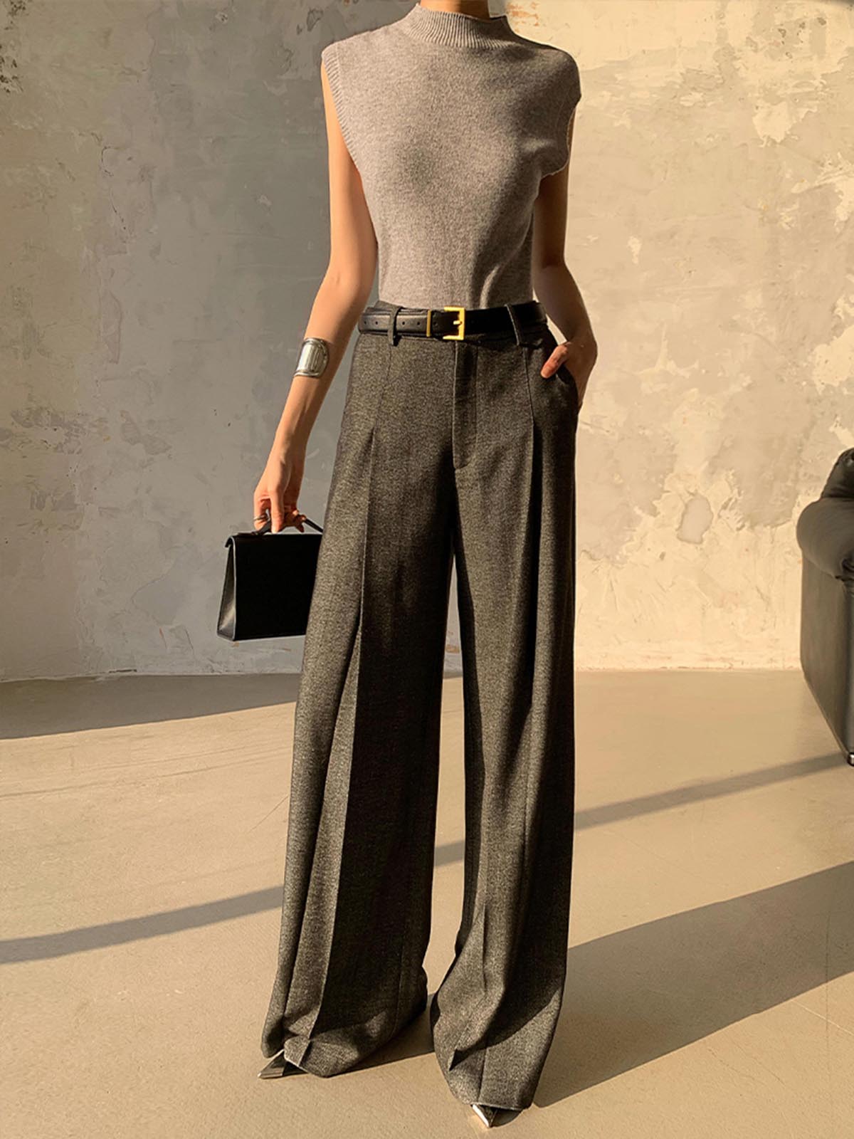 Mia | Hochtaillierte Faltenhose ohne Gürtel